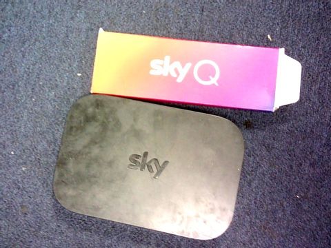 SKYBOX AND REMOTE