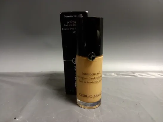 BOXED GIORGIO ARMANI LUMINOUS SILK PERFECT GLOW FOUNDATION 5.75 18ML 