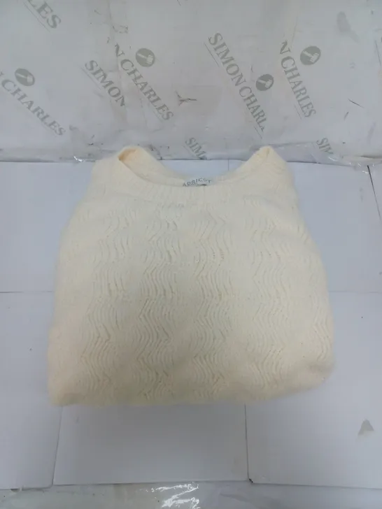 APRICOT KNITTED SWEATER IN CREAM SIZE UK 18 