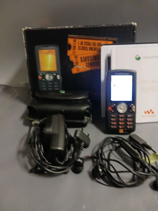 BOXED SONY ERICSSON W810I MOBILE PHONE WITH ACCESSORIES