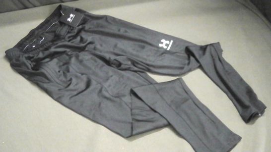 UNDER ARMOUR BLACK FITTED TRAINING PANTS - SM 
