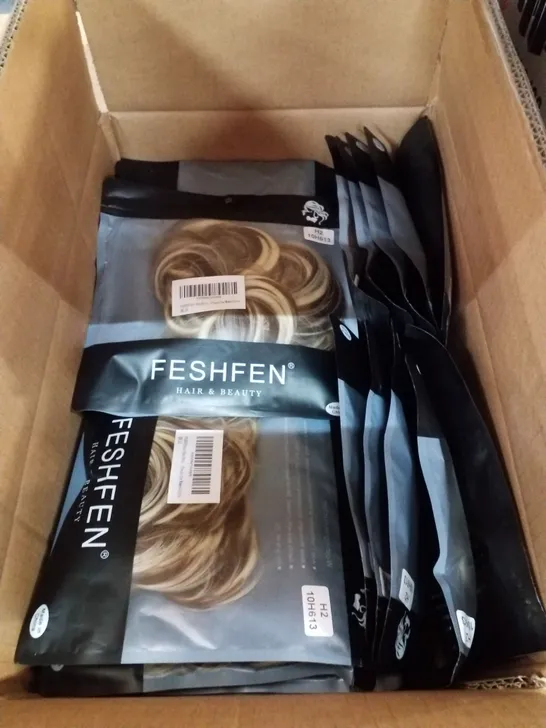 BOX CONTAINING APPROXIMATELY 50 BLACK HAIR BUN EXTENSIONS - BLONDE/BROWN