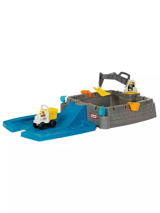 BOXED LITTLE TIKES DIRT DIGGERS EXCAVATOR SANDBOX  RRP £84