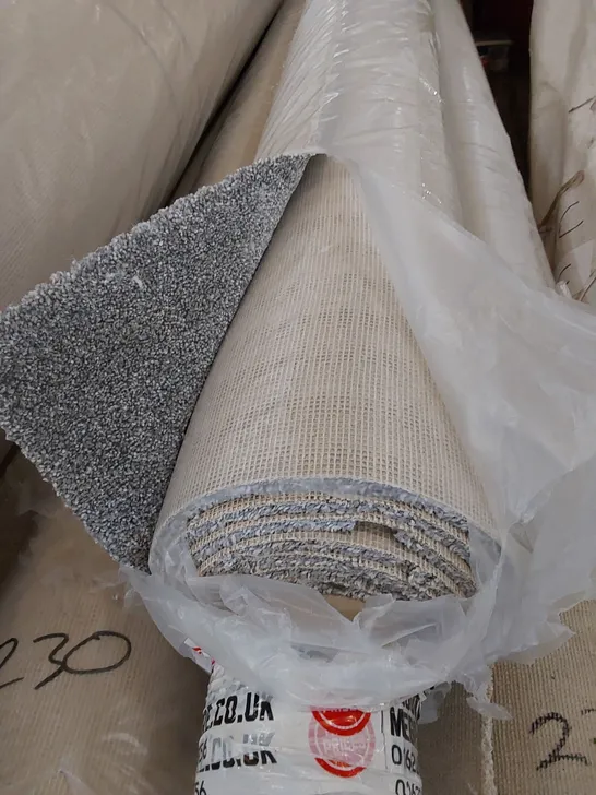 ROLL OF QUALITY PRIMO WESTMOORLAND SLATE CARPET // SIZE: 4 X 3.9m