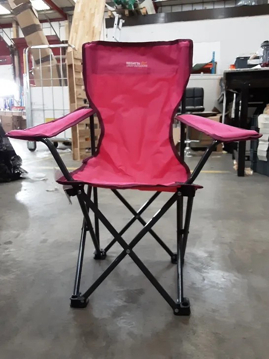 KIDS ISLA CHAIR IN PINK  WITH A STORAGE BAG 
