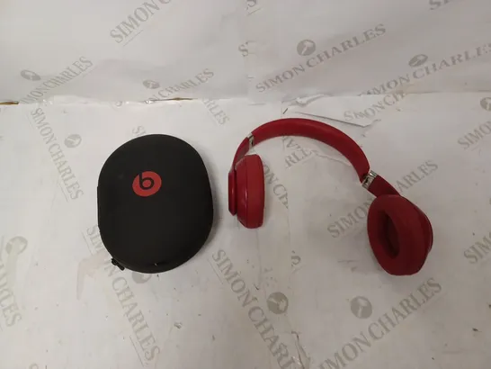 RED BEATS WITH CASE 