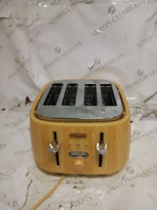 DELONGHI 4 SLICE TOASTER -  YELLOW 