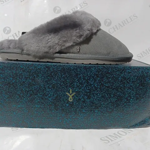 BOXED PAIR OF EMU NEST JOLIE SHEEPSKIN SLIPPERS, CHARCOAL - SIZE 8