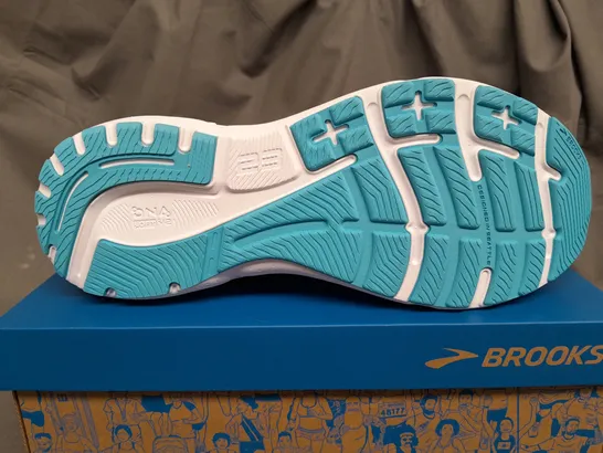 BOXED BROOKS ADRENALINE GTS 23 TRAINERS - UK 13