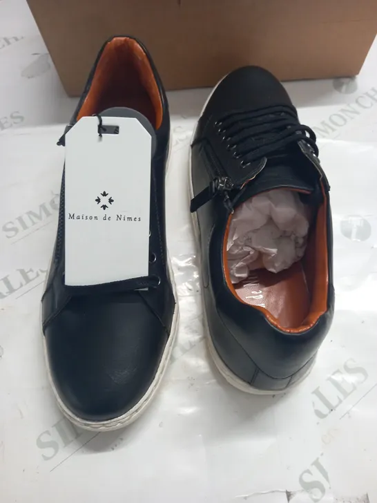 BOXED PAIR OF MAISON DE NIMES LEATHER ZIP SIDE TRAINERS IN BLACK - SIZE 7