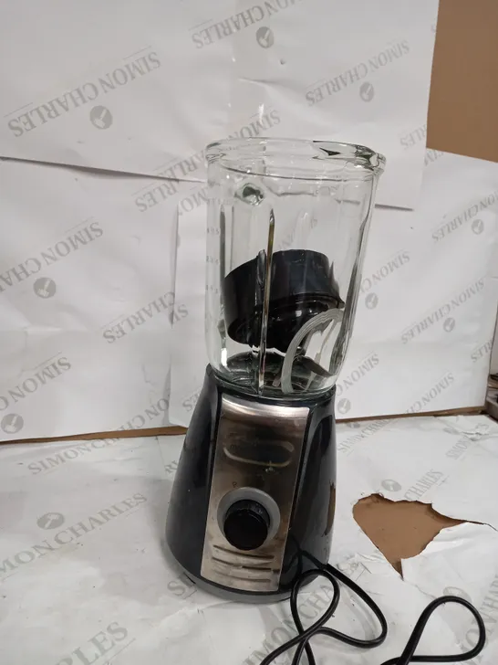 MORPHY RICHARDS TOTAL CONTROL GLASS TABLE BLENDER