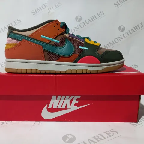 BOXED PAIR OF NIKE DUNK SCRAP TRAINERS IN MULTICOLOUR UK SIZE 7.5