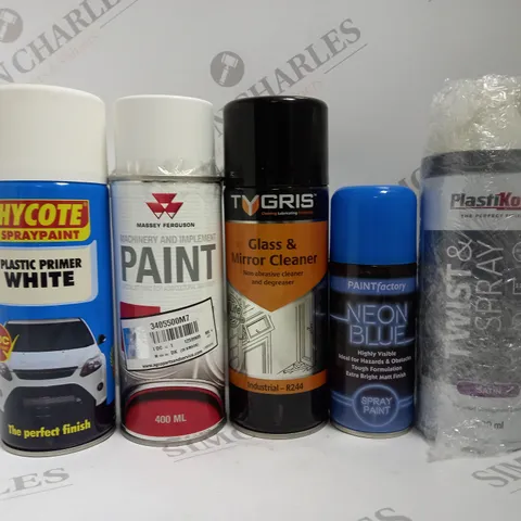 BOX OF APPROX 12 ASSORTED AEROSOLS TO INCLUDE HYCOTE PLASTIC PRIMER, GLASS/MIRROR CLEANER, NEON BLUE SPRAY PAINT, ETC 