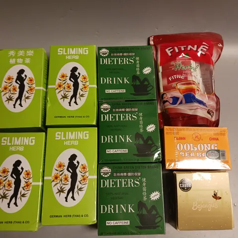 BOX OF APPROX 15 ASSORTED FOOD ITEMS TO INCLUDE - FUJIAN CHINA OOLONG TEA BAGS - CHINA GREEN HERBAL DRINK - GERMAN HERB SLIMMING DRING ETC