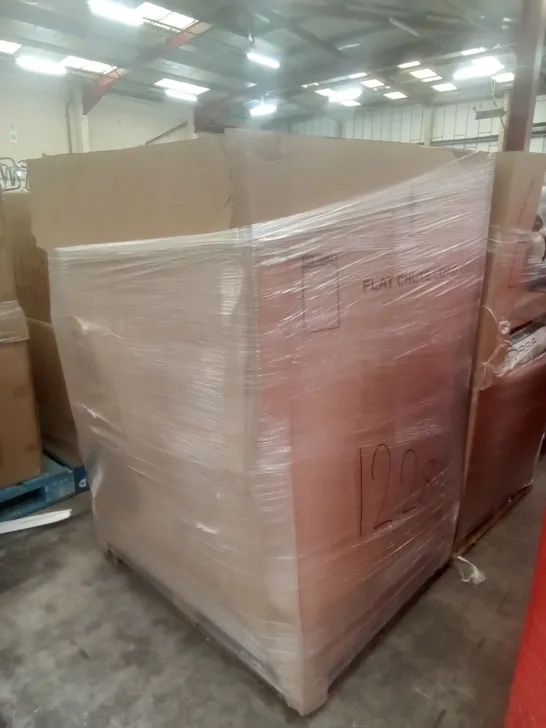 PALLET OF ASSORTED ITEMS INCLUDING BENKSTEIN TOILET SEAT, VACMASTER, BRANDSON PEDESTAL FAN, RETRACTABLE GATE, GREENHOUSE CLEAR PLASTIC FILM, KES TOWEL RAIL  