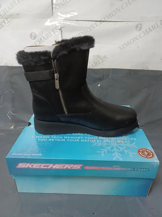 SKECHERS WARM TECH MEMORY FOAM BOOTS BLACK SIZE 7