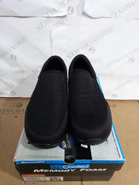 BOXED PAIR OF SKECHERS EXTRA WIDE FIT AIR-COOLED MEMORY FOAM SLIP ON SHOES SIZE 10.5