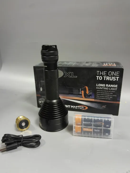 BOXED NIGHT MASTER NM1 XL LONG RANGE HUNTING LIGHT 