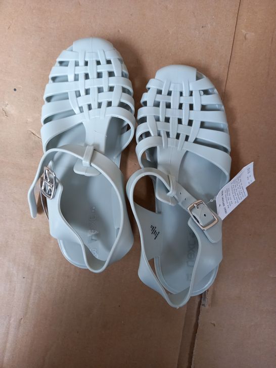 BOX OF MISCELLANEOUS SANDALS, CROCS AND SLIDERS, VARIOUS SIZES AND GENDERS