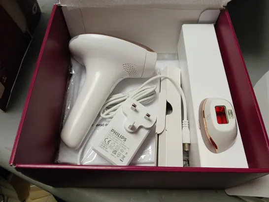 BOXED PHILIPS LUMEA IPL HAIR REMOVER 7000