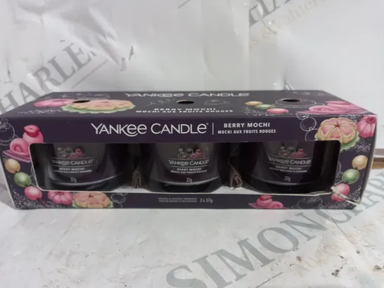 BOXED YANKEE CANDLE BERRY MOCHI