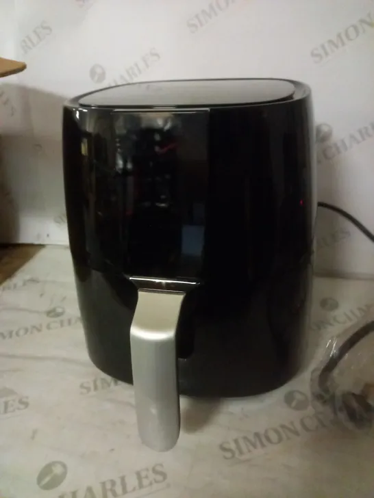 TRAVESAR AIR FRYER