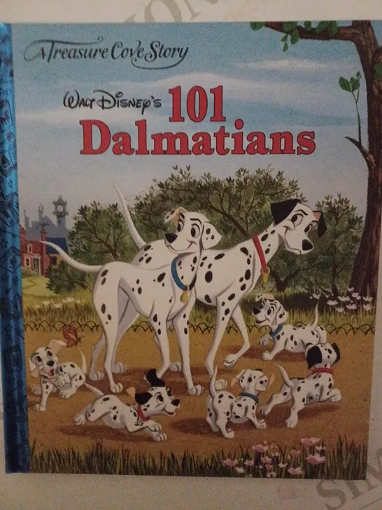 LOT OF APPROX. 38 TREASURE COVE STORY WALT DISNEY'S 101 DALMATIANS BOOKS