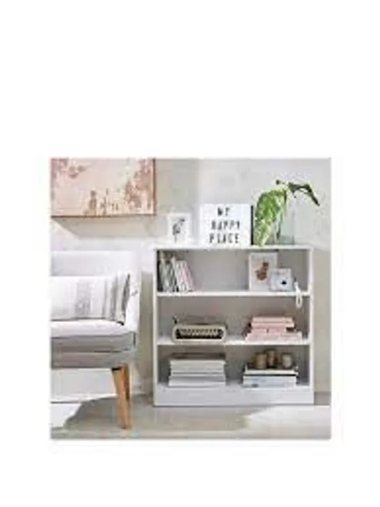 BOXED NEW METRO SMALL WIDE BOOKCASE RRP £55