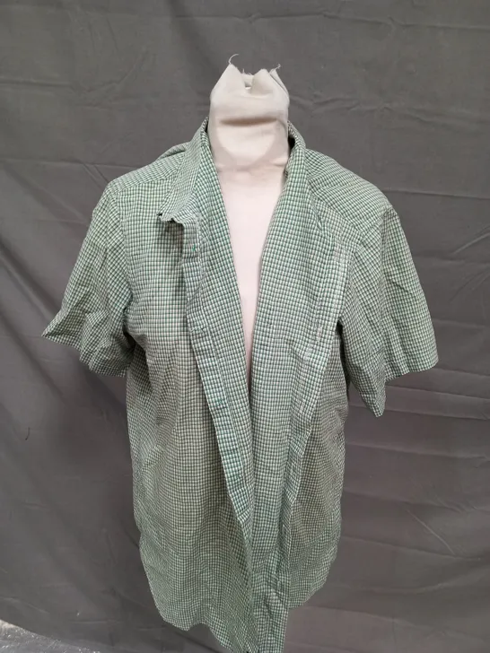 BEN SHERMAN GREEN SHORTSLEEVE  SHIRT - XL