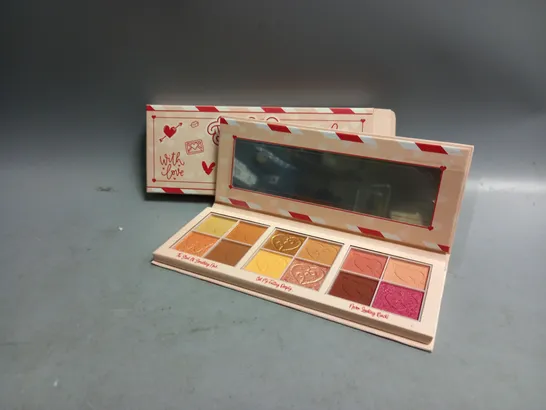 BOXED P.LOUISE FALL IN LOVE PRESSED PIGMENT PALETTE 