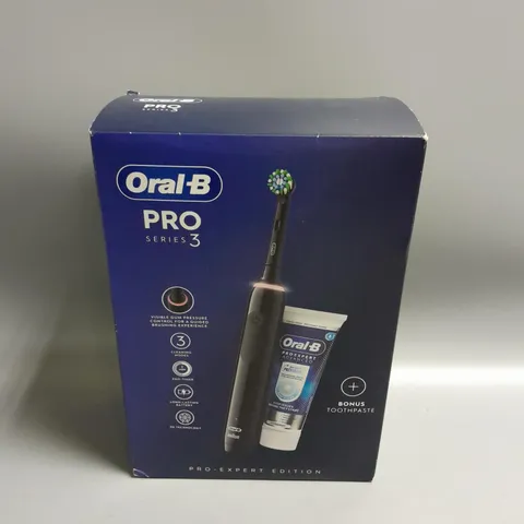 BOXED ORAL B PRO SERIES 3 ELECTRONIC TOOTHBRUSH