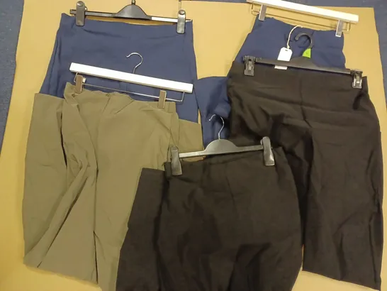 BOX OF APPROX 5 ASSORTED PAIRS OF MAISON DE NIMES TROUSERS IN VARIOUS SIZES AND COLOURS