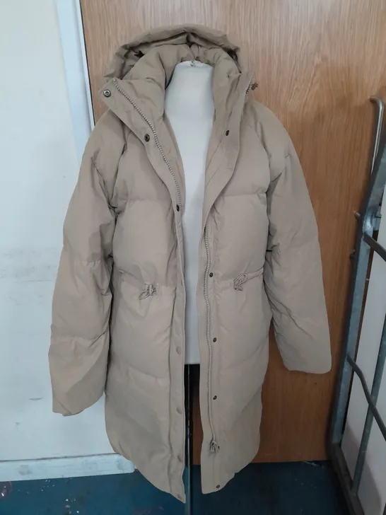 LOS ANGELES ATELIER PUFFER COAT IN BEIGE SIZE M RRP £225