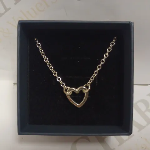 BOXED SILVER EFFECT NECKLACE WITH HEART PENDANT 