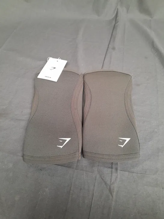 GYMSHARK KNEE SLEEVES 5MM IN KHAKI - SMALL