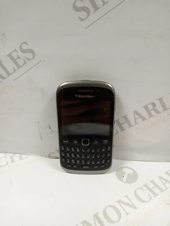 BLACKBERRY CURVE MOBILE PHONE 