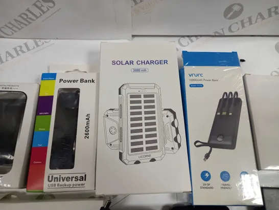 LOT OF 12 ASSORTED POWERBANKS 