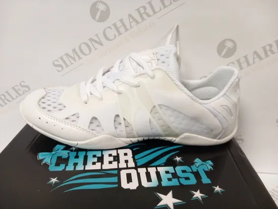 BOXED CHEER QUEST SIZE 5