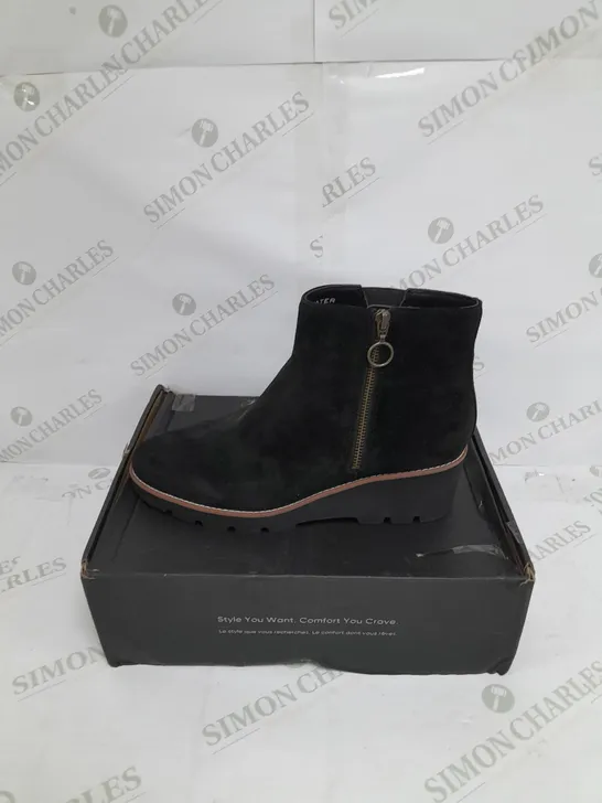 VIONIC ASTER HAZAL ZIP ANKLE BOOT SIZE 9