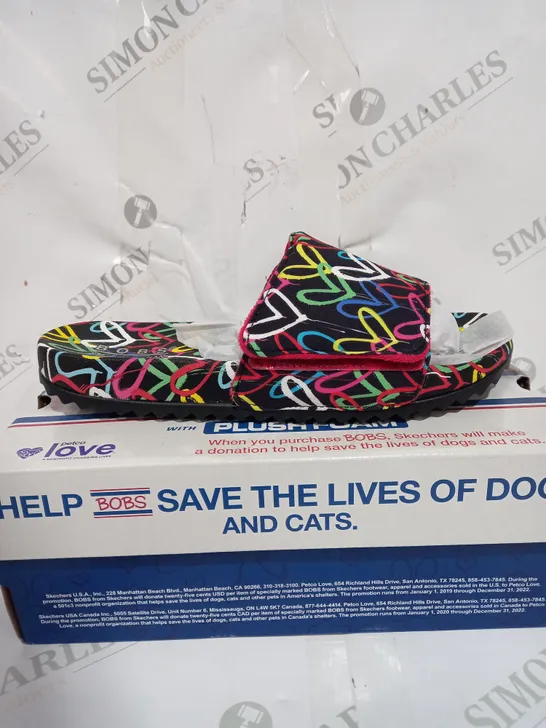 SKETCHERS POP UP SLIDERS IN BLACK & MULTI COLOURED HEARTS - SIZE 7