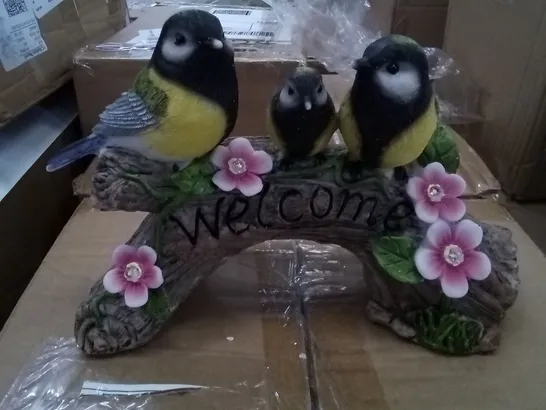 BOXED 3 BIRDS ORNAMENT WITH SOLAR LIGHT