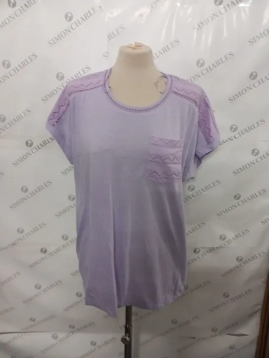 MAISON DE NIMES  LILAC T SHIRT SIZE XL