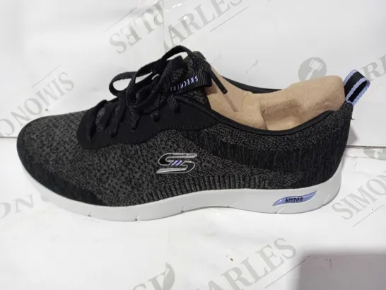 SKECHERS ARCH FIT REFINE TRAINERS UK SIZE 5