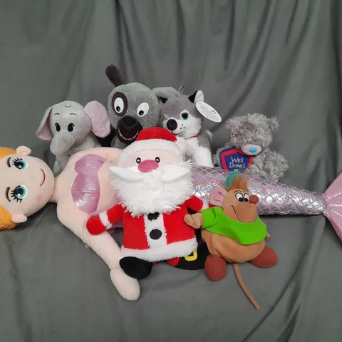 BOX OF ASSORTED PLUSH SOFT TEDDIES