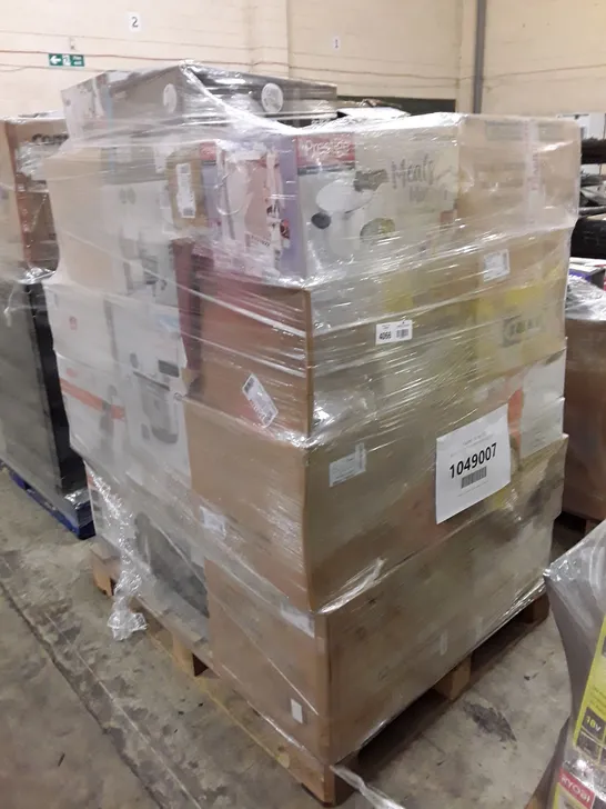 PALLET OF APPROXIMATELY 42 UNPROCESSED RAW RETURN HOUSEHOLD AND ELECTRICAL GOODS TO INCLUDE;