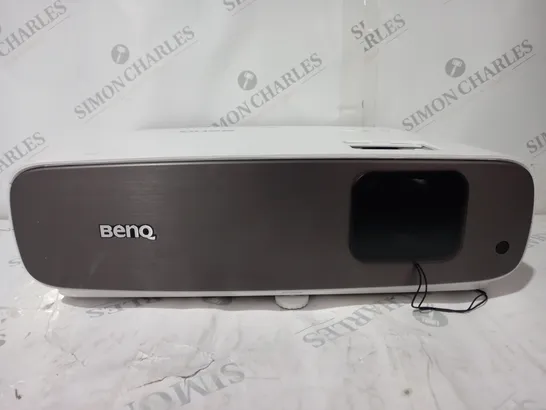 BOXED BENQ W2700 HOME CINEMA PROJECTOR 