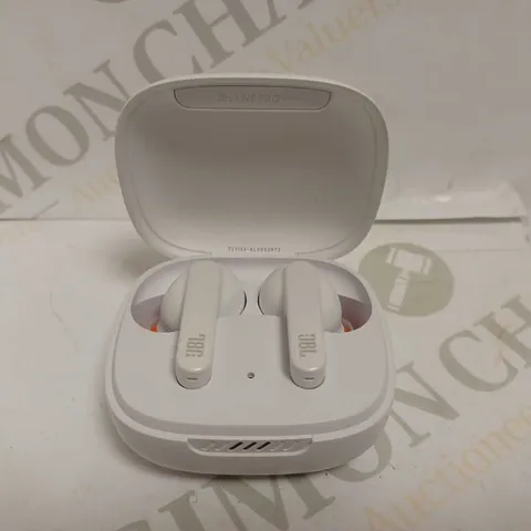 JBL LIVE PRO+ WIRELESS EARBUDS IN WHITE