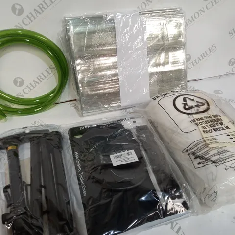 BOX OF ITEMS APPROXIMATELY 25 TO INCLUDE SHOCK PROOF TABLET CASE, ELECTRONIC LUGGAGE SCALE, ADJUSTABLE METAL CANE ETC