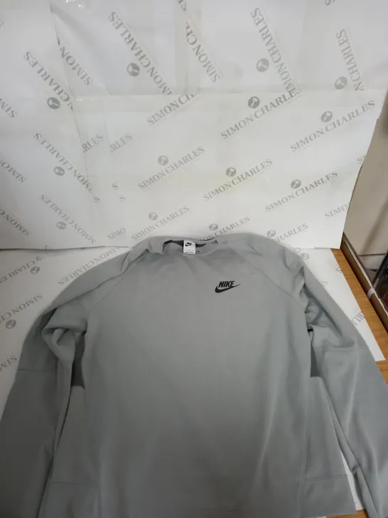 NIKE GREY LOGO JUMPER- LARGE