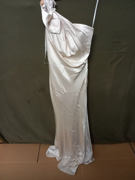 DAVID FIELDEN SPOSA IVORY OCCASIONAL DRESS - SIZE UNSPECIFIED